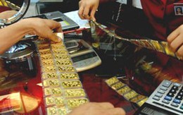 Giá vàng tăng 300.000 đồng mỗi lượng