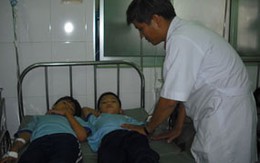 51 người bị ngộ độc do ăn xôi ở cổng trường tiểu học