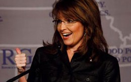 "Người đẹp" Sarah Palin đắt "sô"