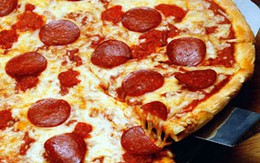 Đánh cướp bằng bánh pizza