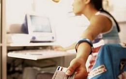 Teen "Tây" bán hình ảnh trên websex