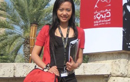 Hồng Ánh đoạt giải Nữ diễn viên xuất sắc LHP Dubai