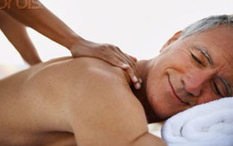 Tác dụng của xoa bóp đối với người cao tuổi