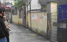 Dùng dây kẽm gai “nhốt” hàng xóm: Do tranh chấp trong mở cổng lối đi