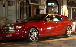 Rolls-Rocye Phantom màu đỏ độc tại Hà Nội