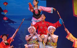 Lễ hội hoa đăng dịp Tết Nguyên đán 