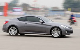 Hyundai Genesis coupe đã lăn bánh trên đường phố Hà Nội