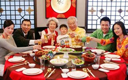Bữa ăn ngày Tết cho cả gia đình