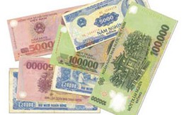 Vợ chồng sắm Tết bằng tiền… giả