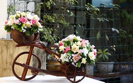 Ngày Tết rộn ràng với những giỏ hoa tươi mãi