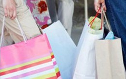 Kinh nghiệm mua quần áo cuối năm