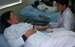 200 cán bộ Viện Huyết học Trung ương hiến máu
