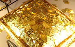 Giá vàng tăng mạnh, USD giảm nhẹ