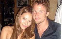 Người mẫu đồ lót hút hồn tay đua Jenson Button