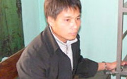 Bênh mẹ, con cầm dao giết bố