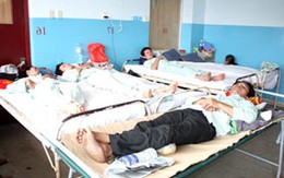 Ngăn chặn hỗn chiến, bảo vệ bị chém chết