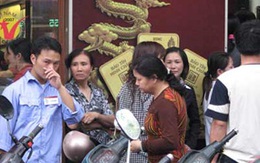 Giá vàng tiếp tục leo thang