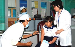 Ưu tiên vaccine cho trẻ dưới 6 tuổi