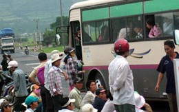 Đi xe giành chỗ ngồi, một người bị chém chết 