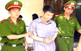 Dùng búa "dạy" em vì nghi "te tò" với vợ