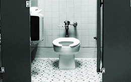 Mất đồ vì cho phụ nữ đi nhờ... toilet! 