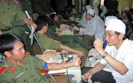 Đỏ thắm máu hồng tình quân dân