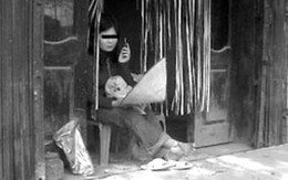 "Gái vẫy" - nhức nhối một miền quê
