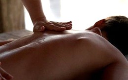 Đi mát xa, cãi nhau, bị đánh chết