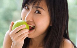 Qua ăn uống biết tình hình sức khỏe