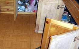 Dâu "hiền" trộm tiền lúc tang gia