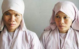 Sư sãi đi khất thực đều giả mạo