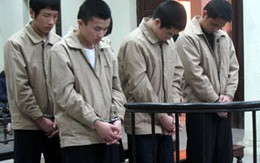 6 sinh viên mang súng đi cướp