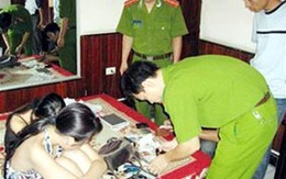 Phá ổ "nhện độc" 500 USD