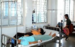 240 công nhân ngộ độc thức ăn