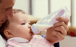 Mỹ xôn xao sữa bột nhiễm chất chế tạo tên lửa