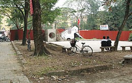 Mong Báo GĐ&XH đứng cạnh người dân phường Trung Tự