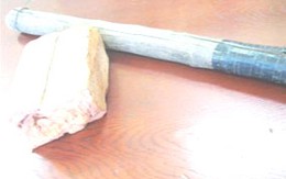 Đánh ngã cụ bà để cướp tiền