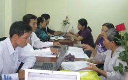 Mỗi câu hỏi trong buổi tư vấn trực tuyến là một cảnh đời ngang trái