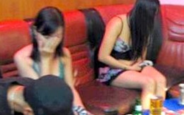 Rủ đi chơi rồi ép bán trinh
