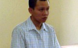 Giật 1 điện thoại, ngồi tù 2 năm