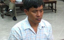 Bán anh em xa... đâm láng giềng gần