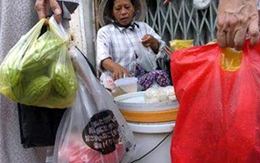 Hiểm họa khôn lường từ... túi nilon
