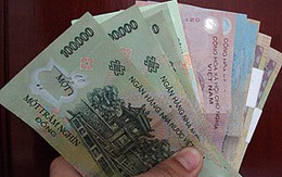 Giả danh... vợ cảnh sát giao thông để lừa tiền
