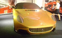 Lộng lẫy Ferrari mạ vàng