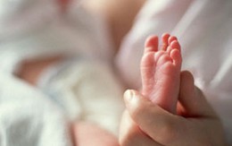 Thiếu nữ 19 tuổi rao bán con?