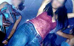 Tóm gọn ổ "lắc" trong quán karaoke