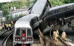 Ảnh: Tàu điện đâm nhau thảm khốc ở Washington
