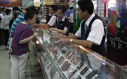 Đắt hàng "dế" giá rẻ