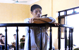 Hại đời bé gái bằng... 3 chiếc kẹo