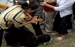 Bắt nhóm chuyên móc túi thí sinh thi đại học